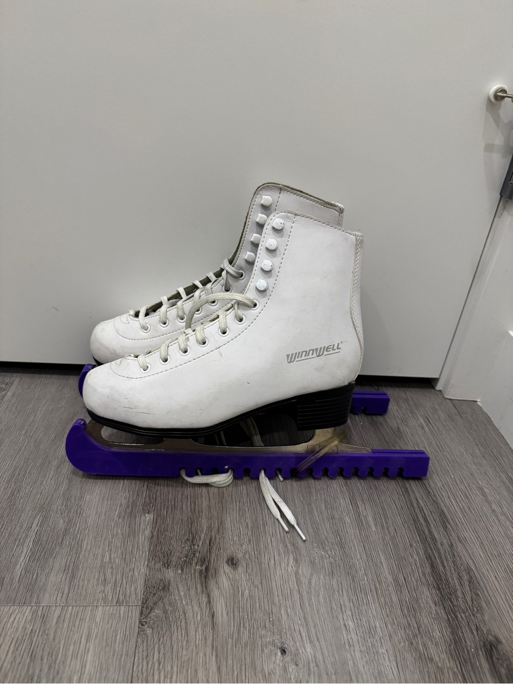 Women's White Ice Skates - Classic Lace-Up Figure Boots